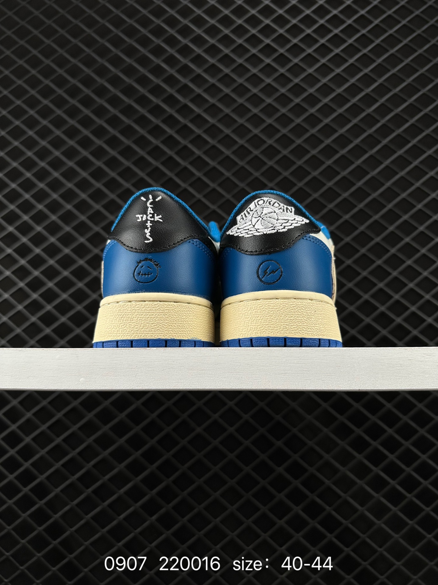 fragment design x Travis Scott x Nike Air Jordan 1 Low OG SP”Black/Green Toe“